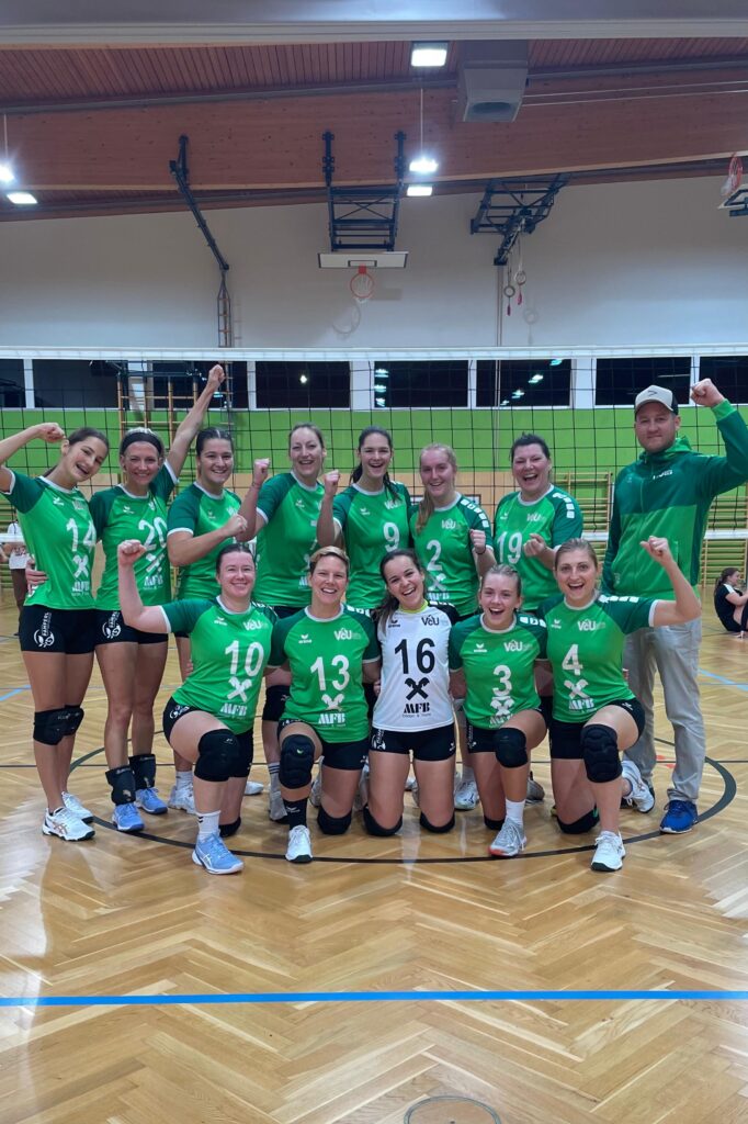 VCU Damen feiern nach dem Match